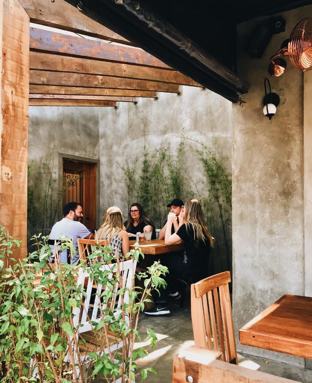 Ambiente interno/externo do espaço Filó Café - Foto 6