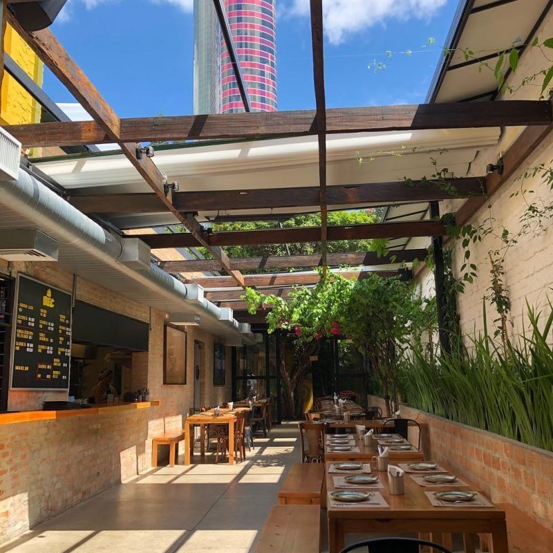 Ambiente interno/externo do espaço Bec Bar - Foto 4