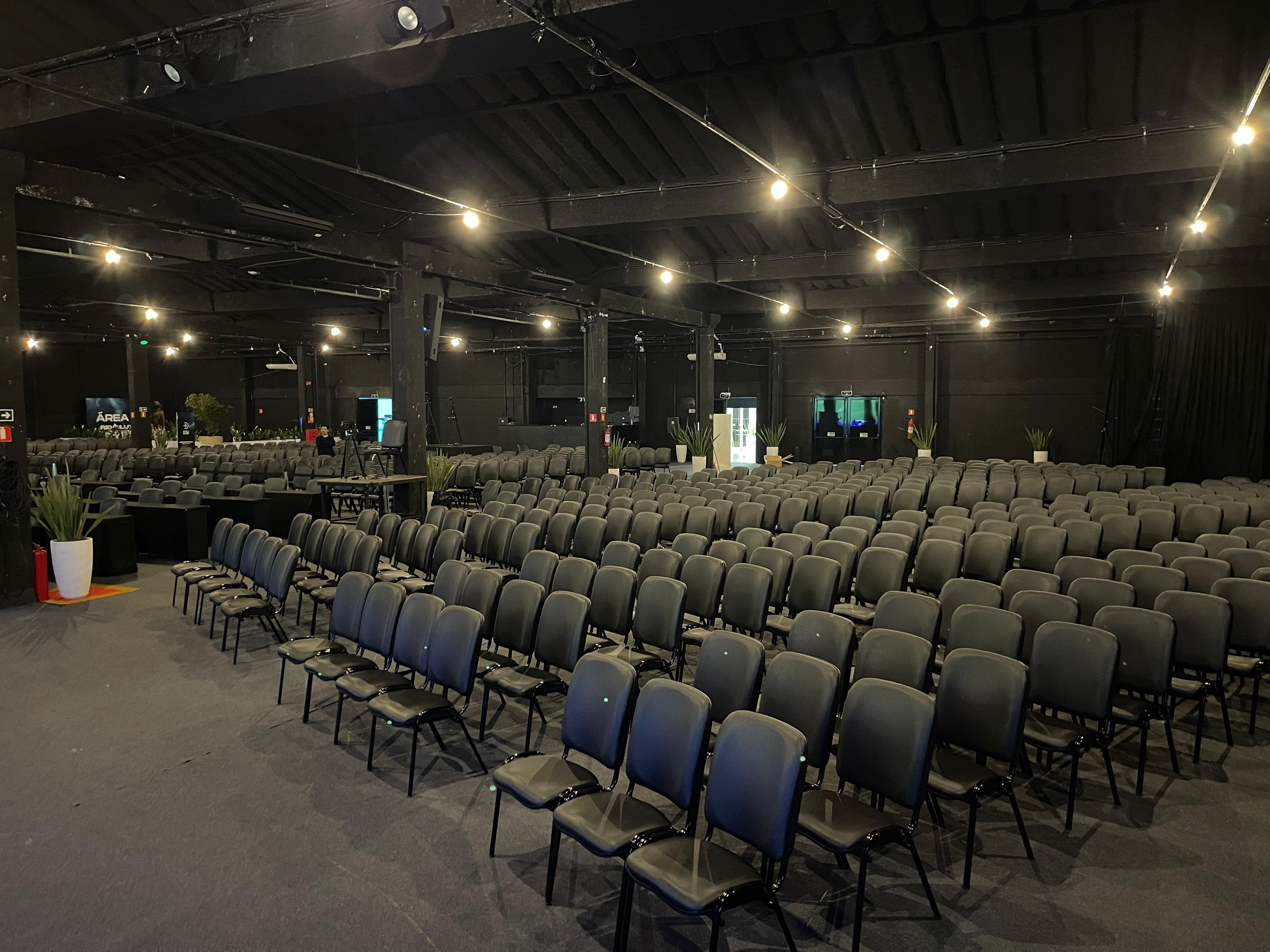 Ambiente interno/externo do espaço COLISEU CONVENÇÕES - Foto 13